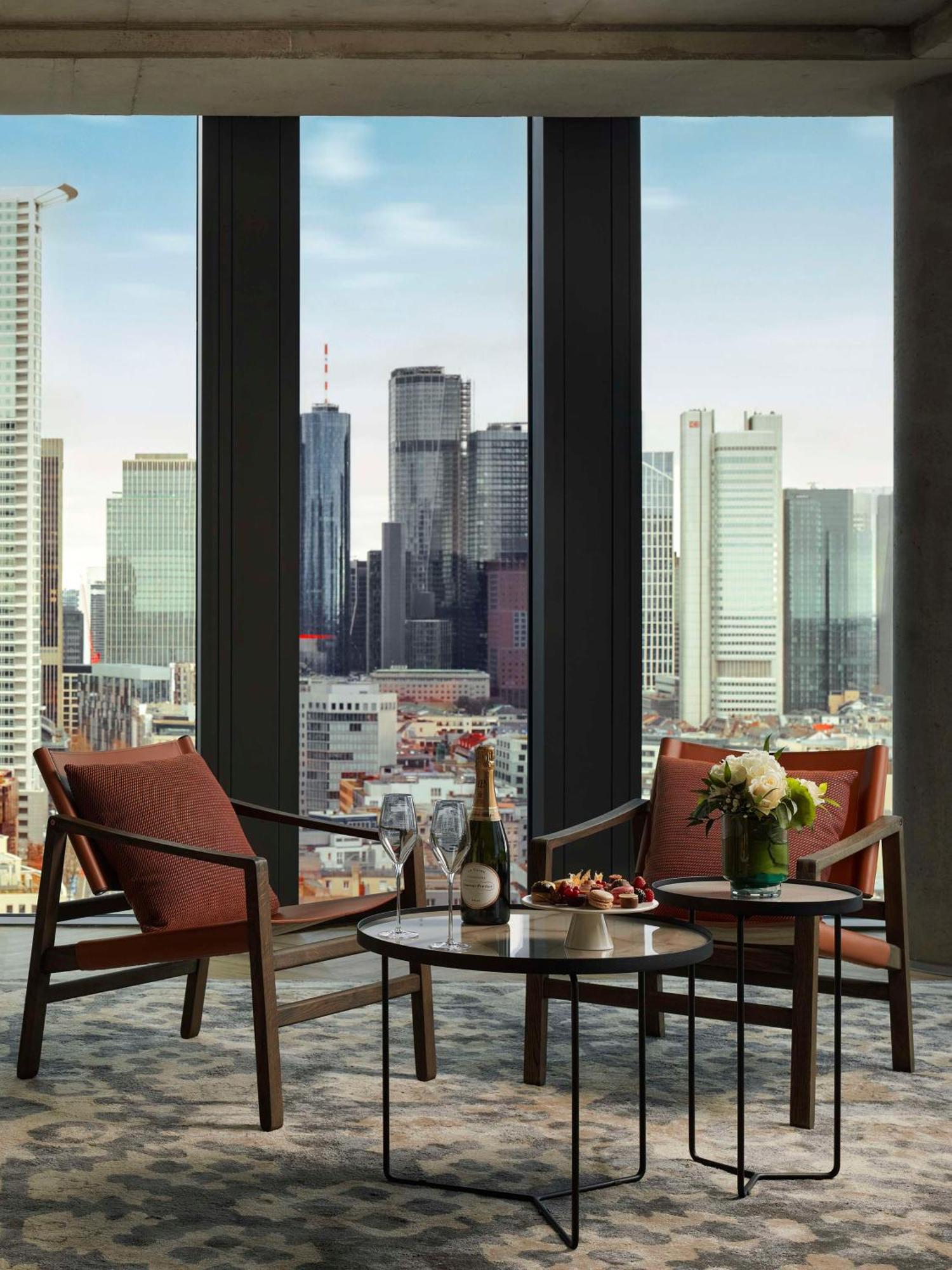 Nh Collection Frankfurt Spin Tower Hotell Frankfurt am Main Exteriör bild