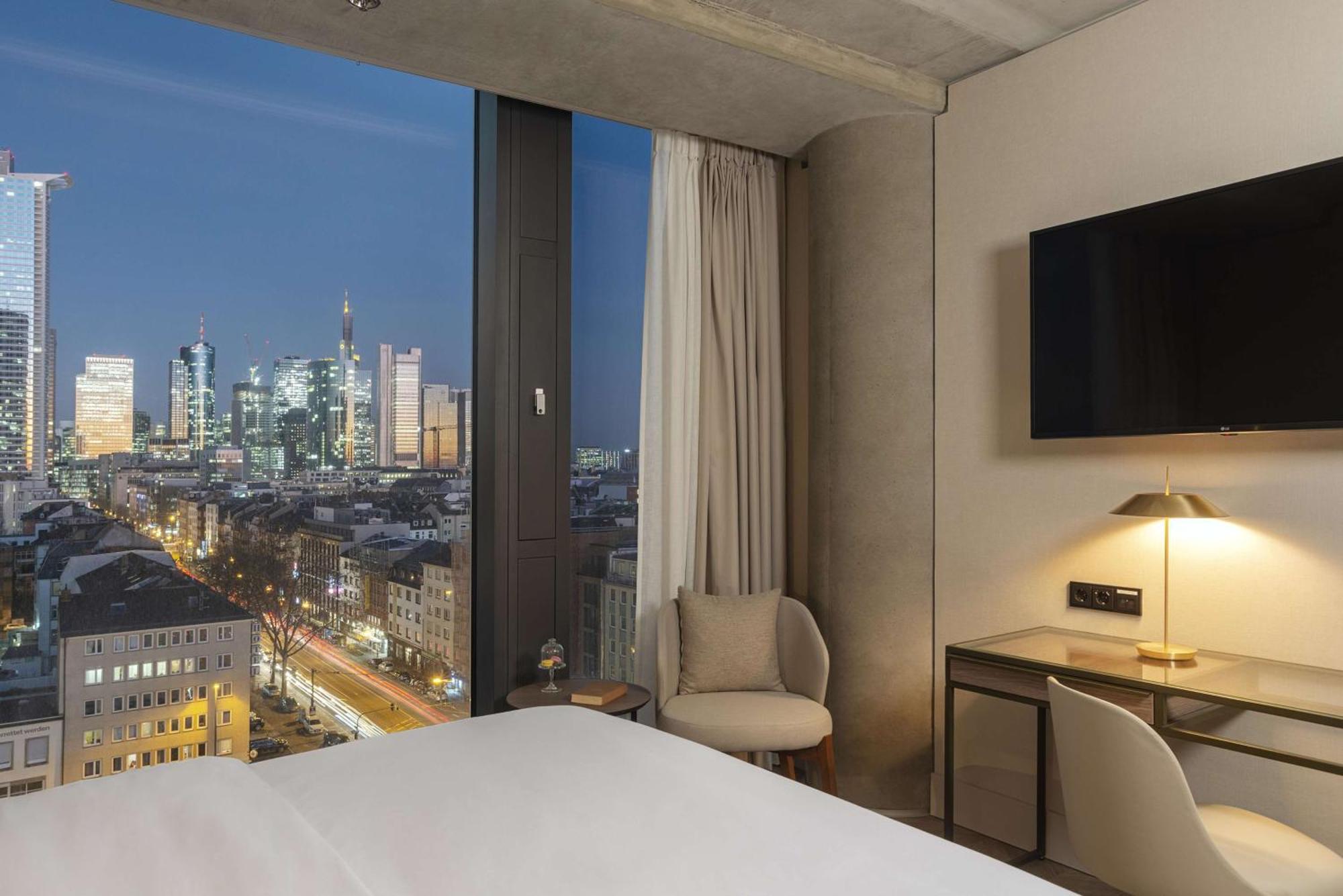 Nh Collection Frankfurt Spin Tower Hotell Frankfurt am Main Exteriör bild